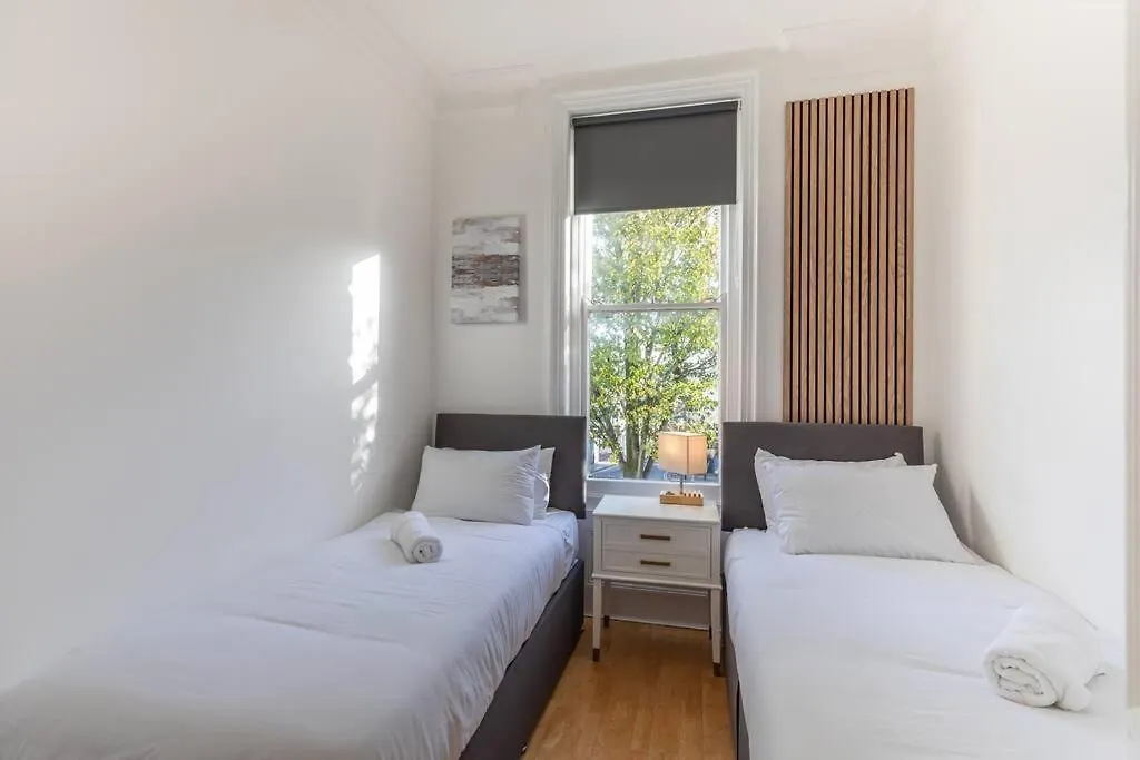 Victorian Flat Close To Station With Large Garden Appartement Hove