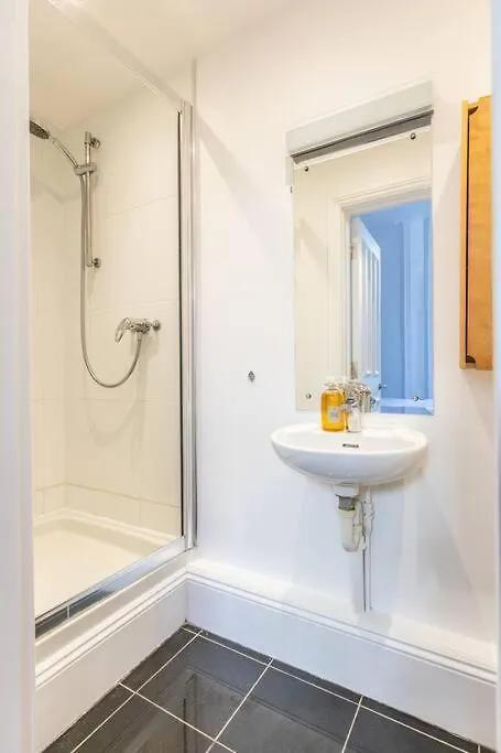 布赖顿Victorian Flat Close To Station With Large Garden公寓 0*, 布赖顿 英国